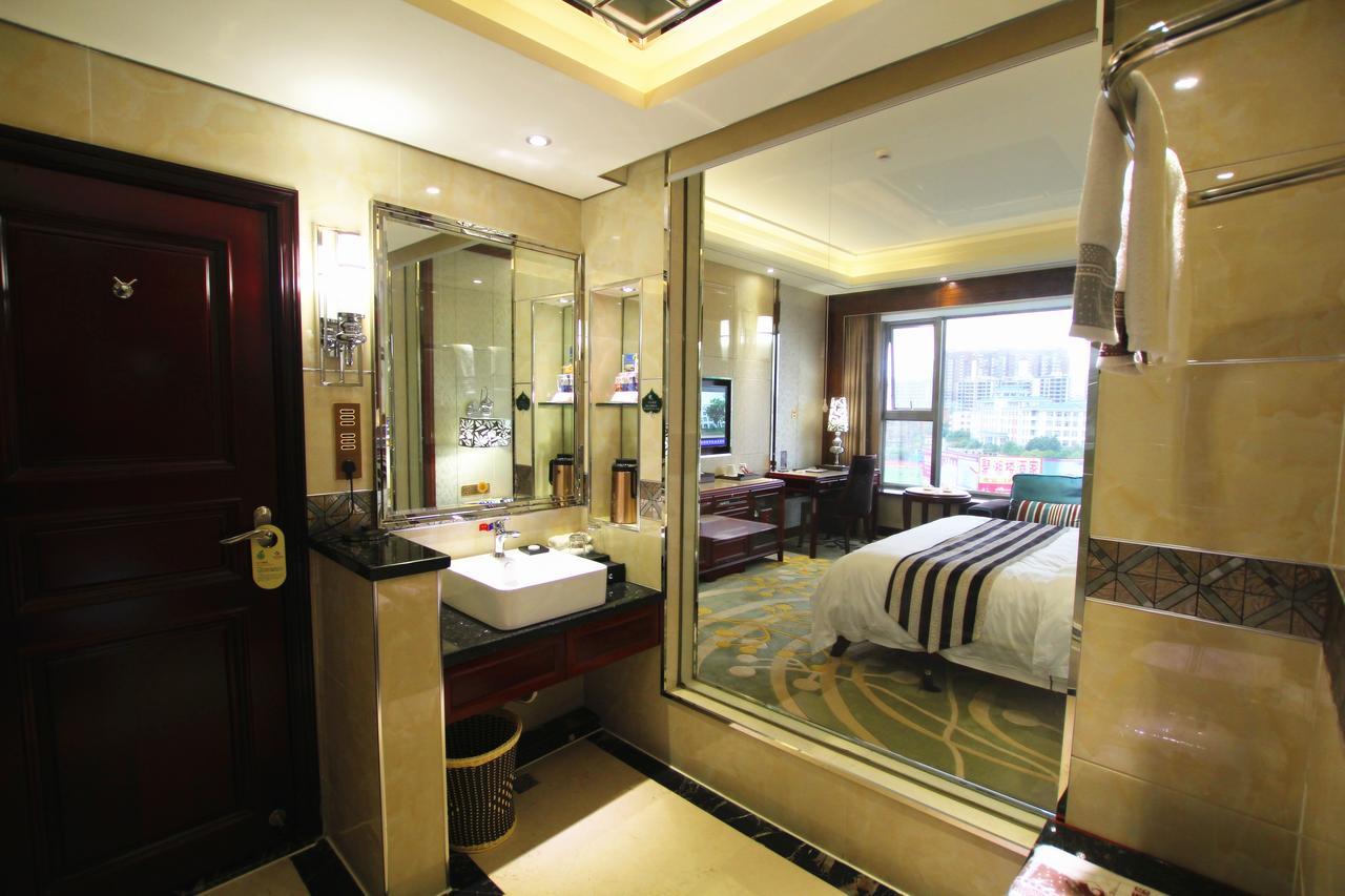Jin Long Wan Hao Hotel Wuzhou Exterior foto